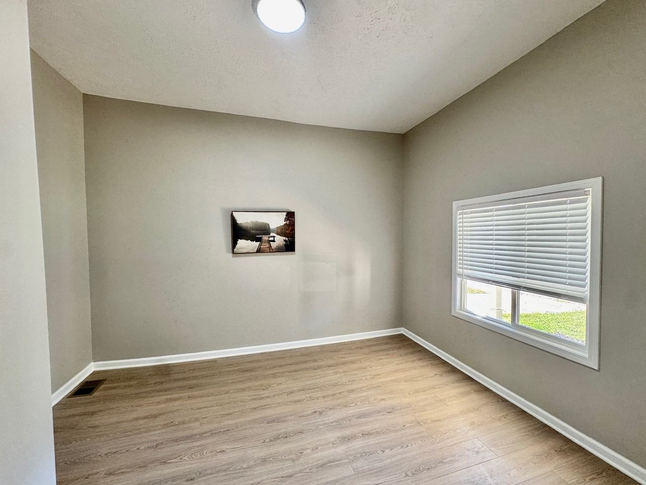 1023 Lincoln Ave - Photo 3 of 25