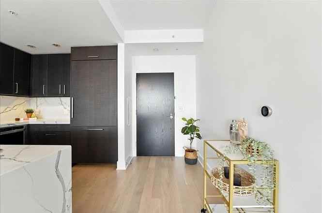 1400 Hudson St - Photo 2 of 20