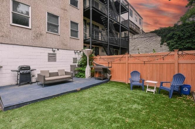 219 Willow Ave - Photo 3 of 13