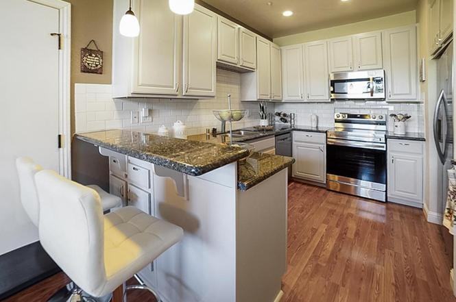 421 Cork Harbour Cir - Photo 3 of 16