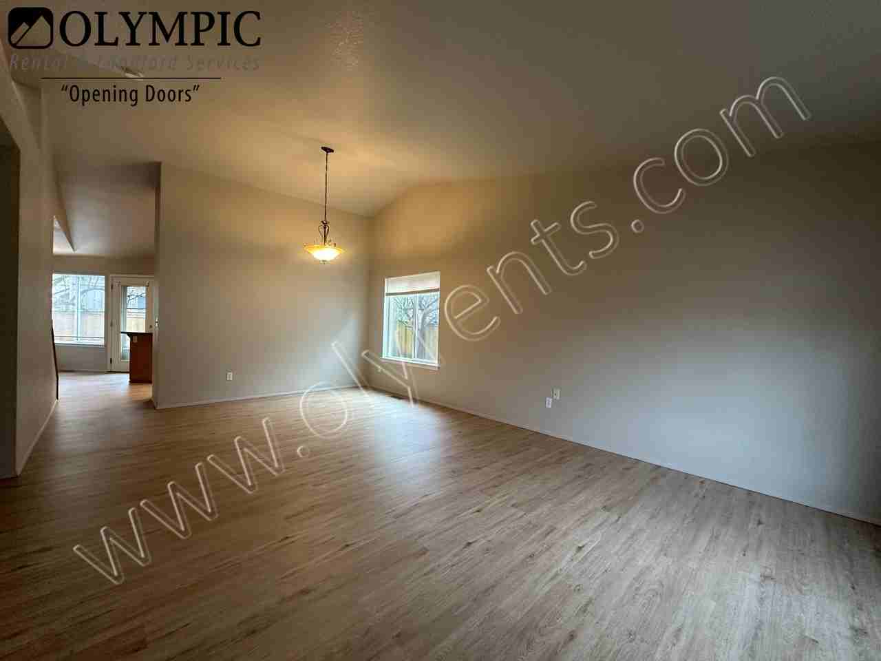 5112 Jessica Ct Se - Photo 2 of 19