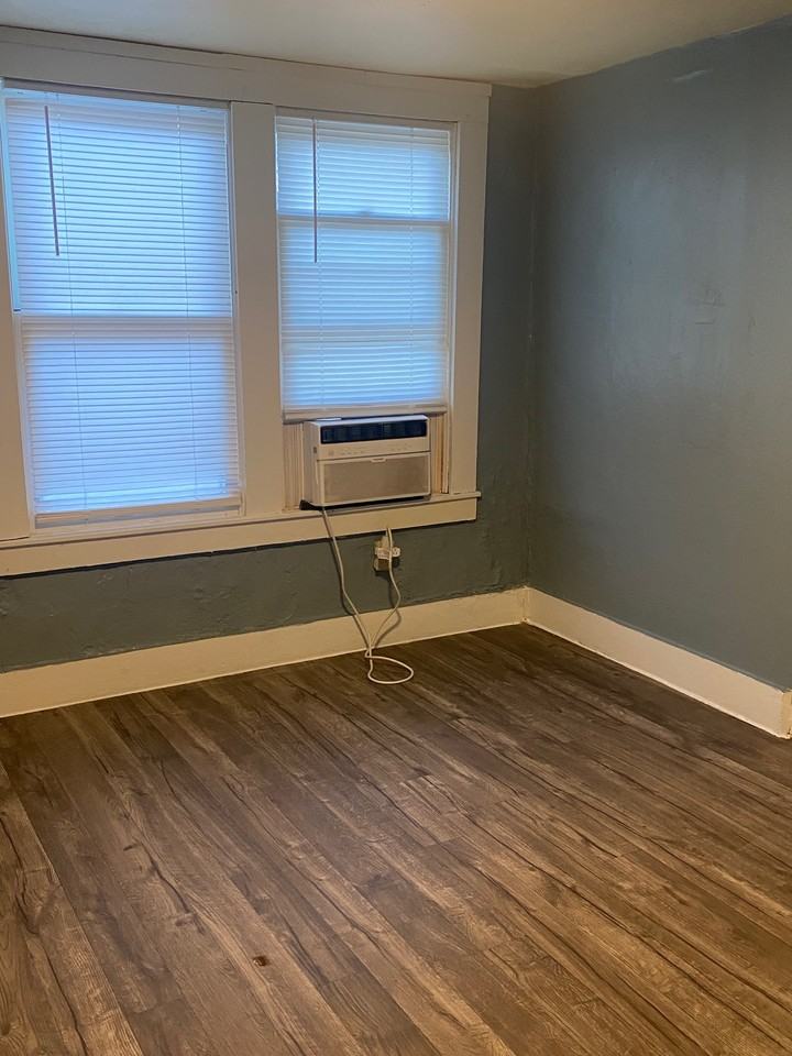 118 Taliaferro St #118 - Photo 3 of 6