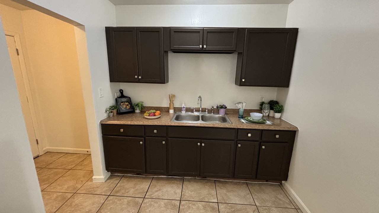 419 N 20Th St - Photo 6 of 15