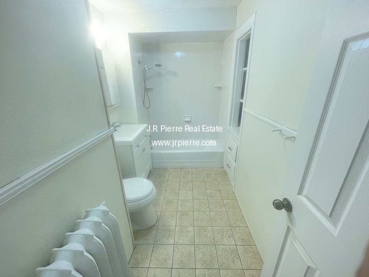 579 Salem St #2 - Photo 3 of 11