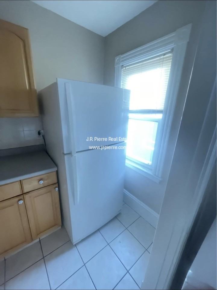 579 Salem St #3 - Photo 3 of 15