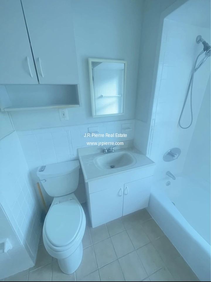 579 Salem St #3 - Photo 5 of 15