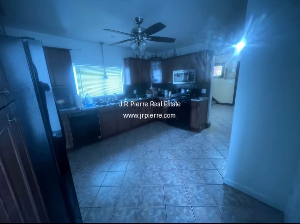 8 Ames St #1 - Photo 3 of 4