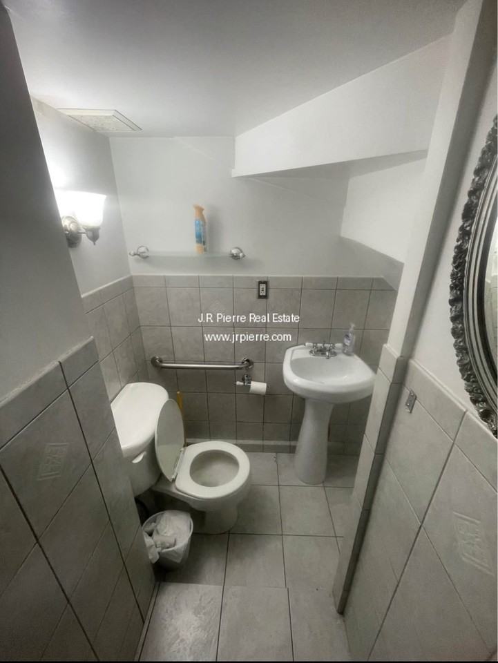 8 Ames St #1 - Photo 4 of 4