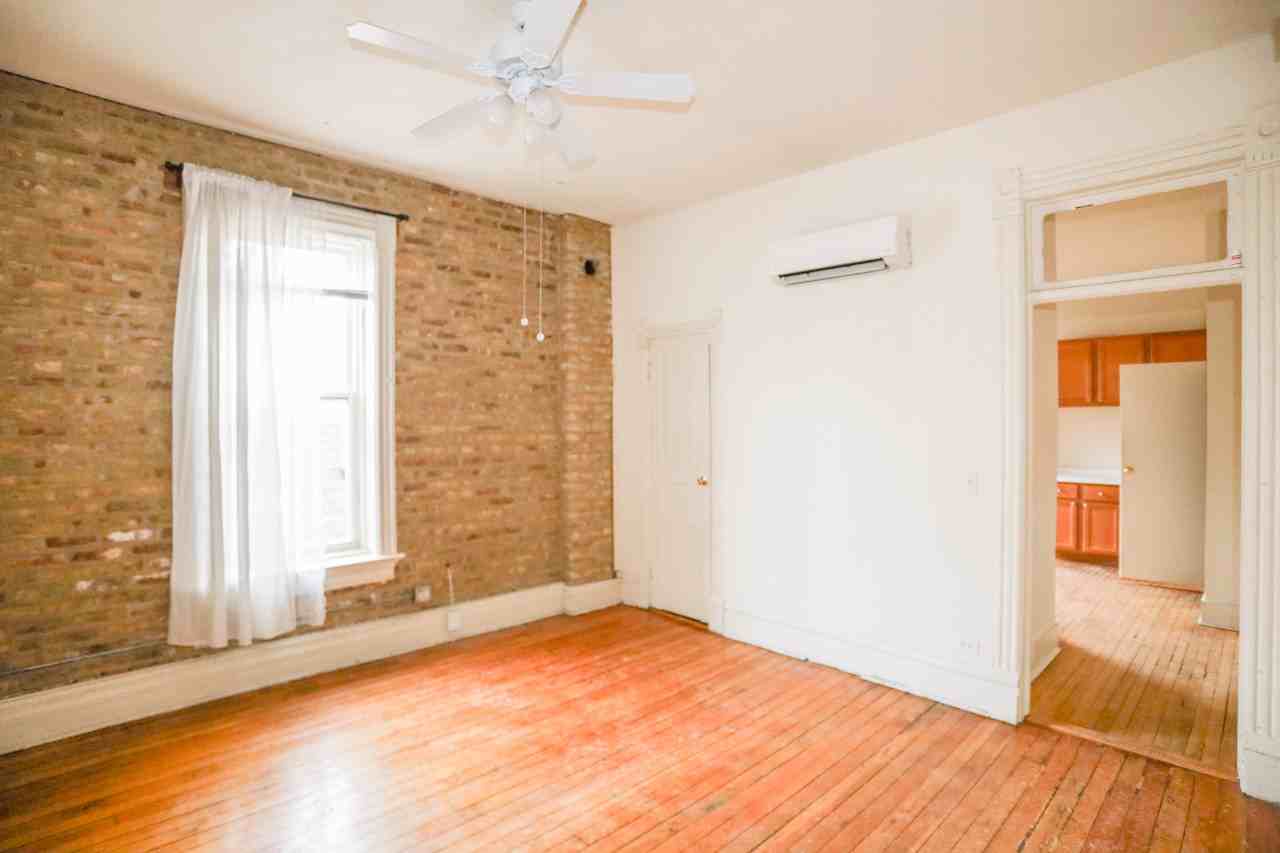 1957 W Chicago Ave #3F - Photo 2 of 9