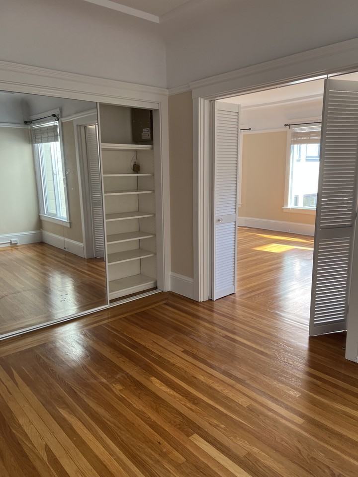 3336 Octavia St #4 - Photo 5 of 21