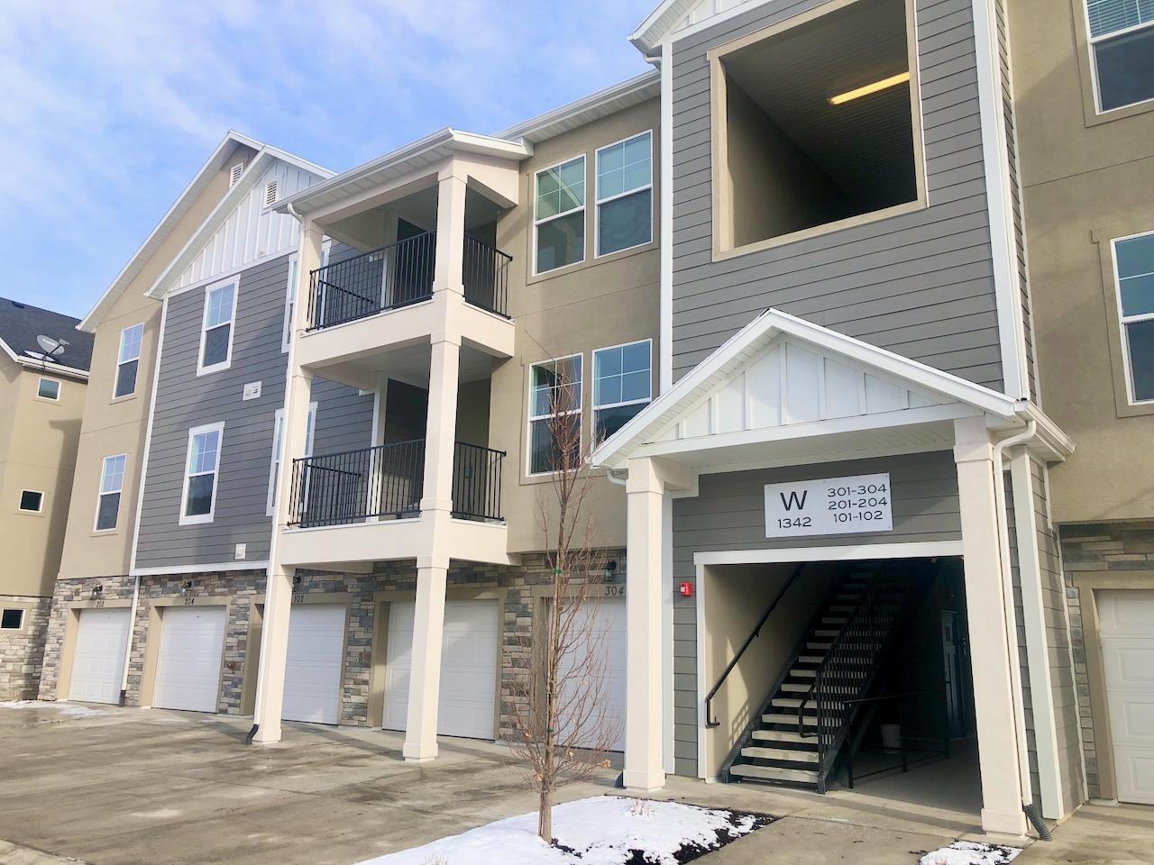 1342 N 3650 W - Valdez - Photo 2 of 10