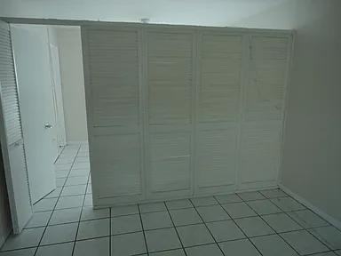 305 Navarre Avenue - Photo 4 of 6