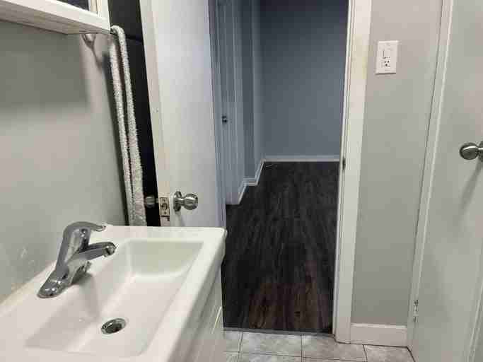 149 Clarence St - Photo 6 of 13