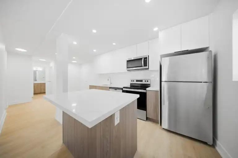 25 Downes Ave - Photo 2 of 15