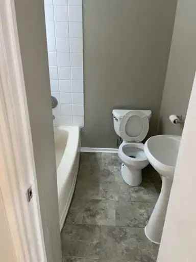 291 Lake St - Photo 4 of 5