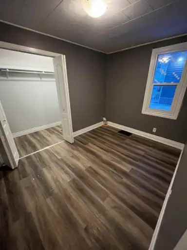 33 Forsythe St - Photo 6 of 7