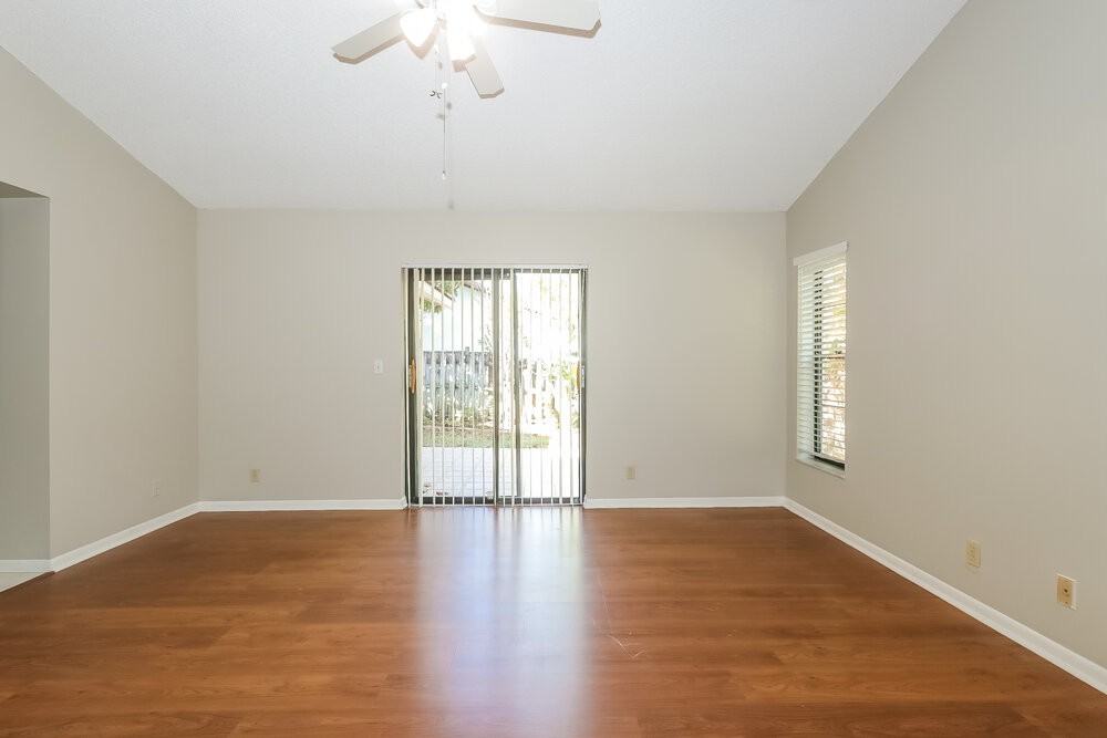 7584 Silver Woods Ct - Photo 5 of 15