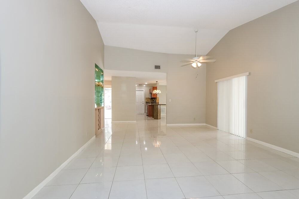 7584 Silver Woods Ct - Photo 6 of 15