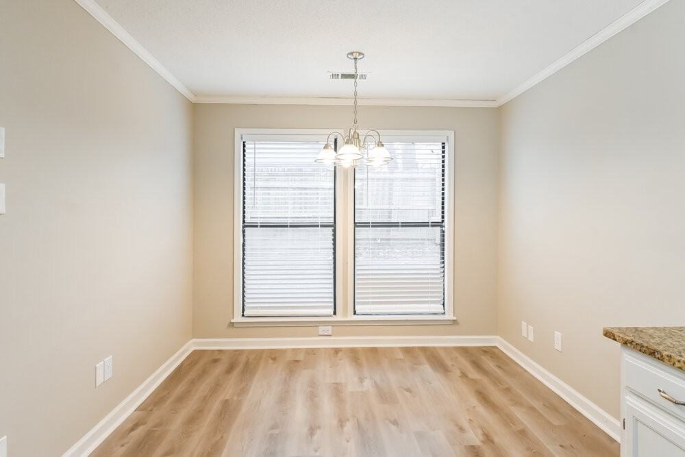 5481 Raleigh Lagrange Rd - Photo 6 of 25