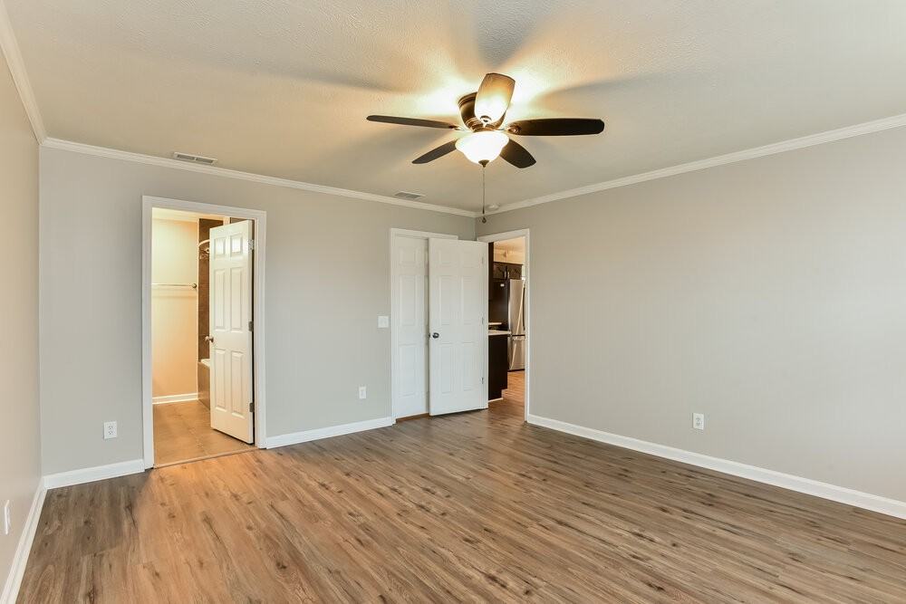 178 Shiloh Dr - Photo 4 of 17