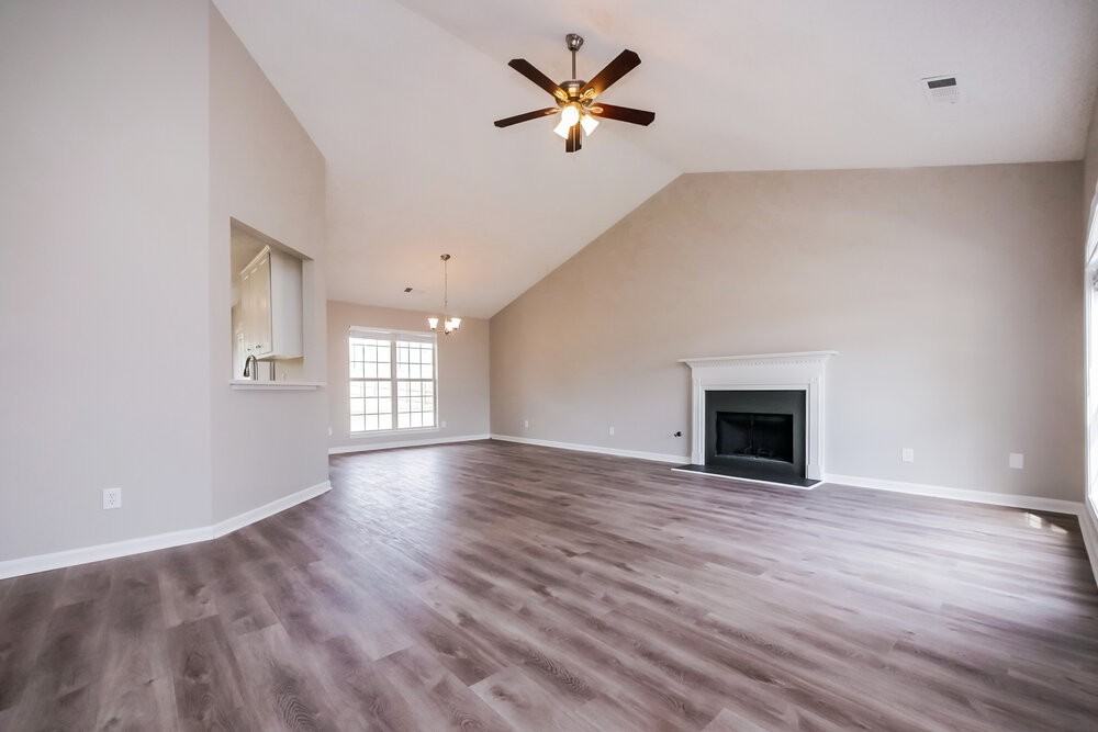 192 River View Ct - Photo 4 of 16