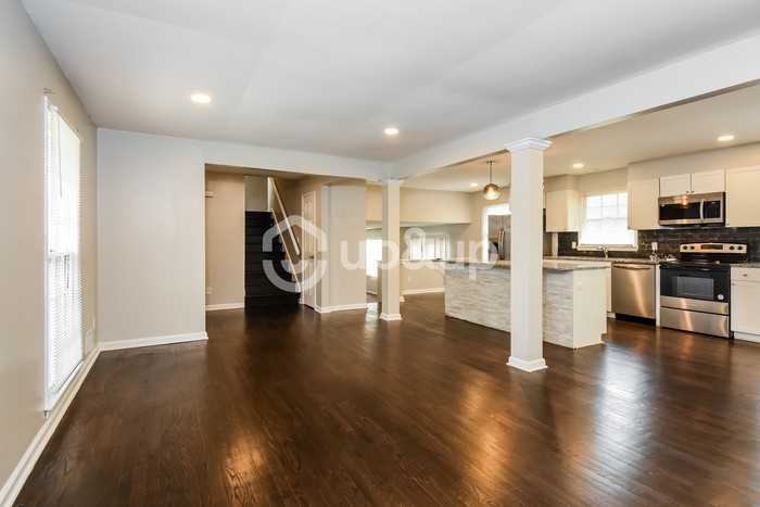 4503 Dorset Cir - Photo 5 of 16