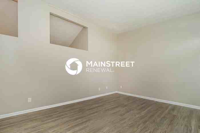 6373 Valley Dale Dr - Photo 3 of 16