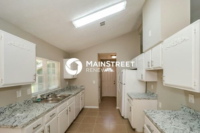 6373 Valley Dale Dr - Photo 5 of 16