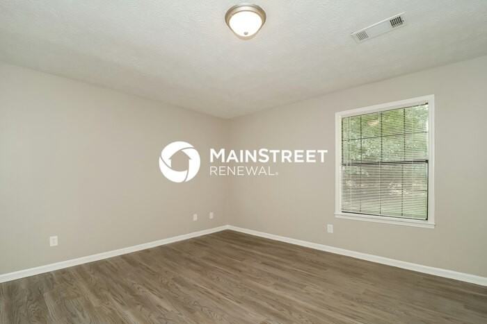 6373 Valley Dale Dr - Photo 7 of 16