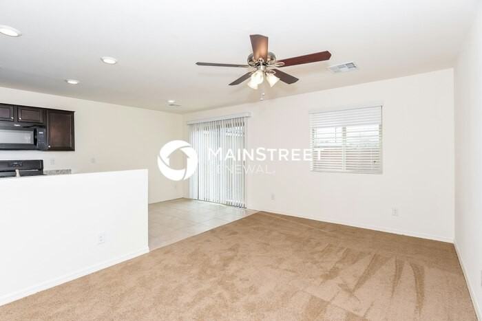 1883 Metamora St - Photo 6 of 17