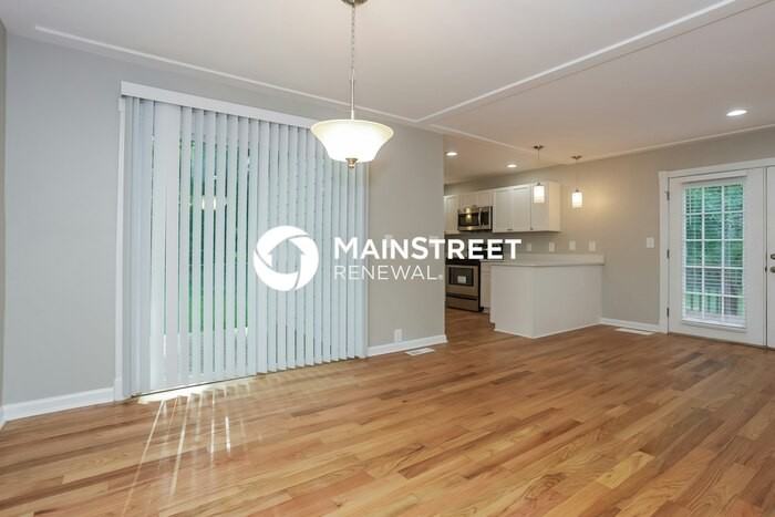 147 Acorn Dr - Photo 3 of 17