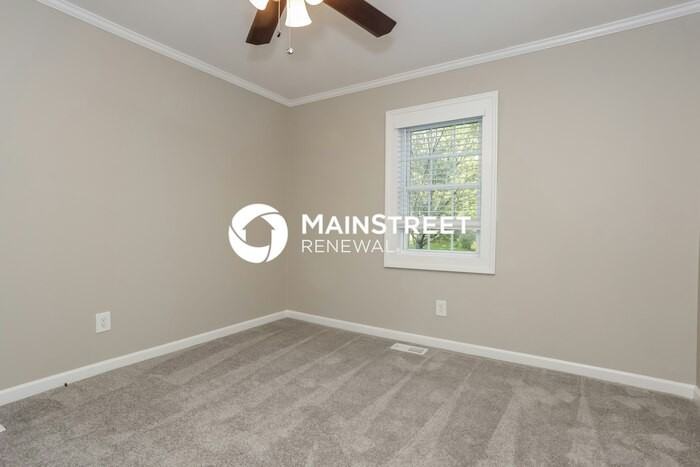 147 Acorn Dr - Photo 7 of 17