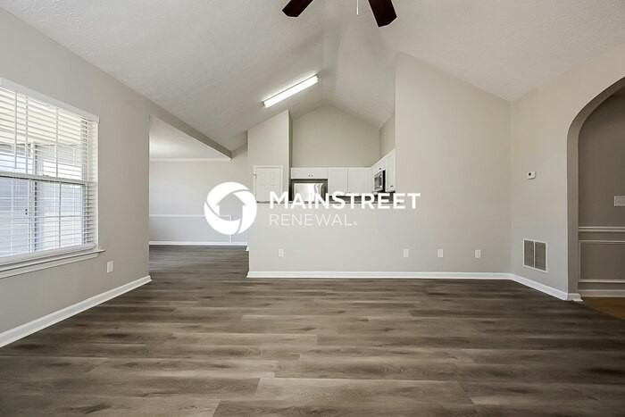 7545 Broadhurst Dr - Photo 4 of 16