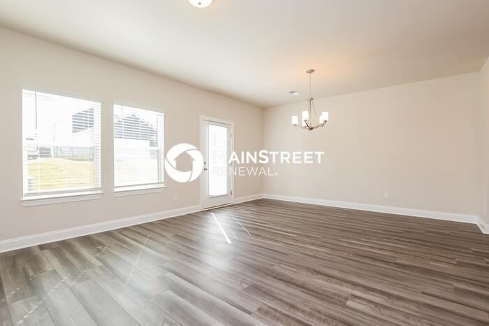 728 Prairie View Dr - Photo 6 of 17