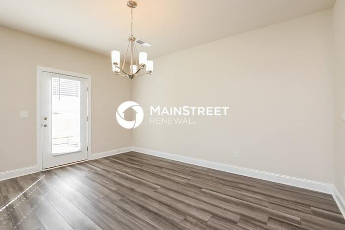 728 Prairie View Dr - Photo 7 of 17