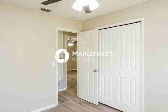 913 Redwood Ct - Photo 7 of 16