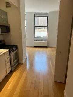 37 Wall St #2Q - Photo 5 of 9