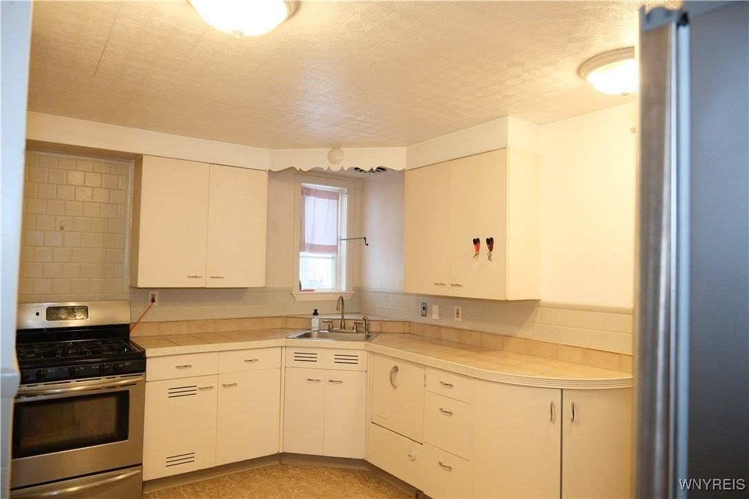 233 Pennsylvania St Apt 1 #1 - Photo 7 of 11