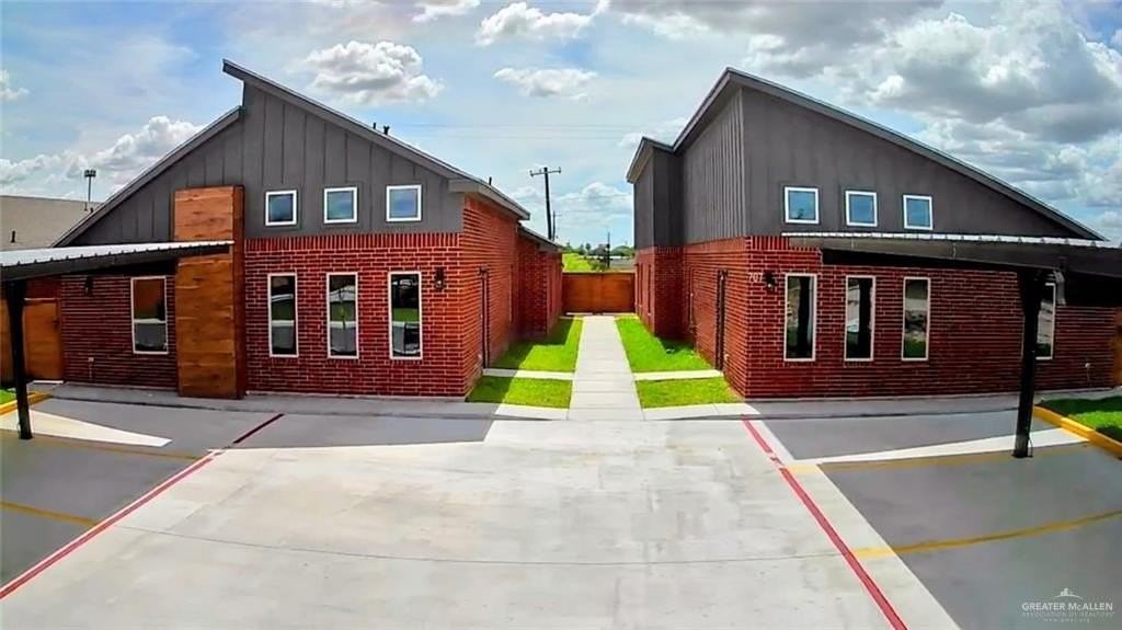 705 Pedro St Apt 3 #3