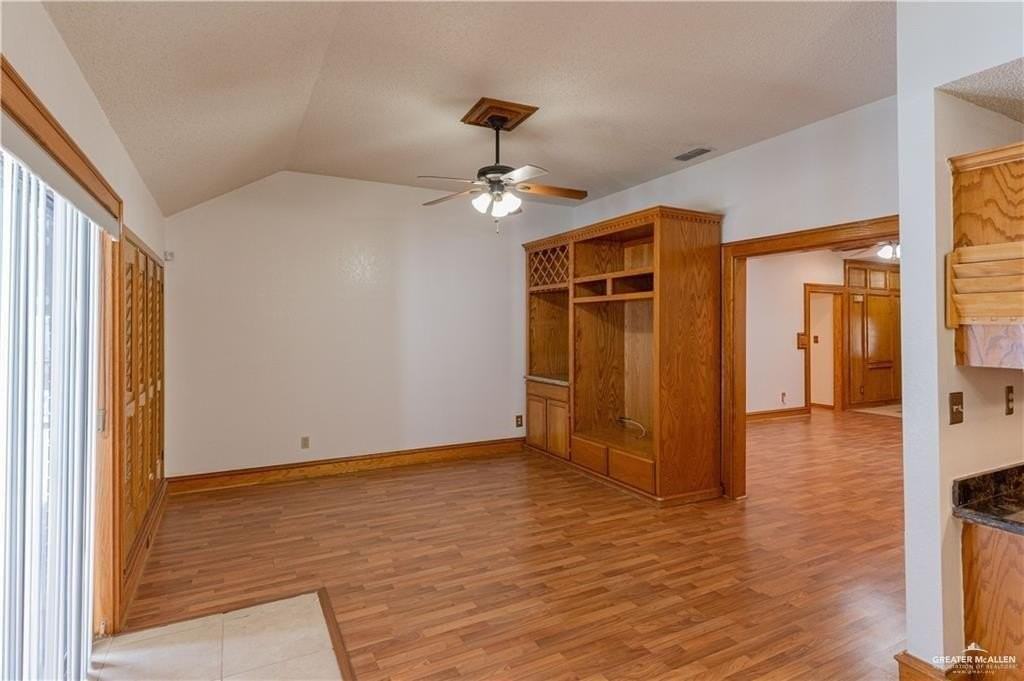 7604 N 21st St - Photo 7 of 20