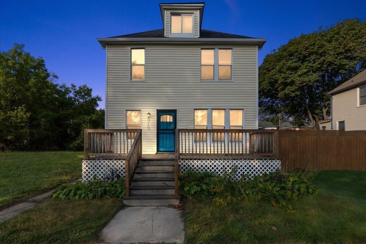 3473 Townsend St - Photo 2 of 23