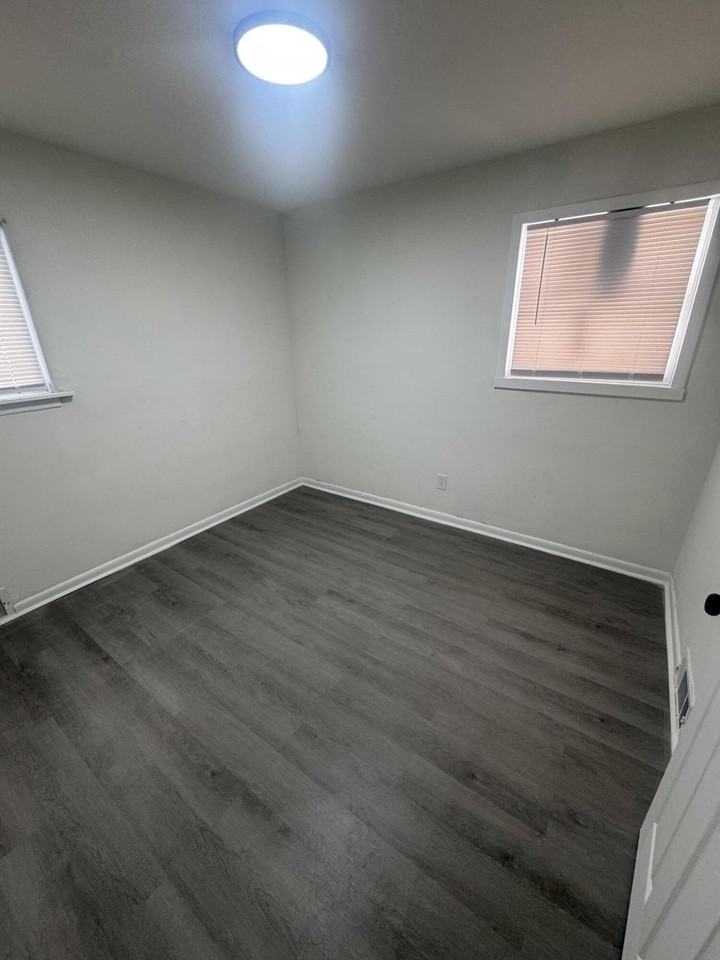 9222 Forrer St - Photo 7 of 9