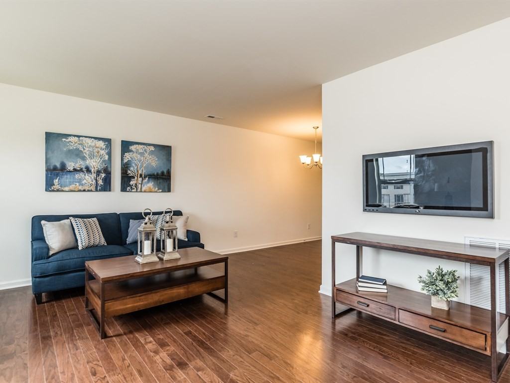 3534 Midway Island Ct #1 - Photo 6 of 8