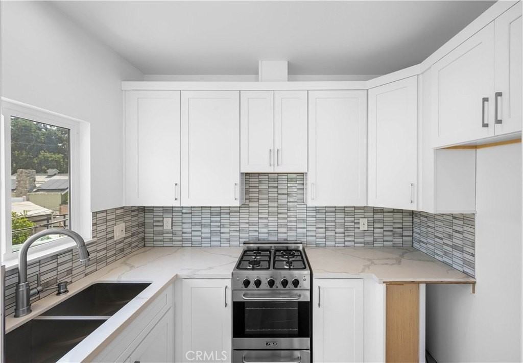 828 E Olive Ave - Photo 3 of 9