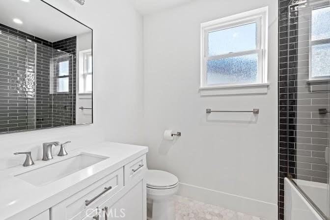 165 22nd St - Photo 4 of 13