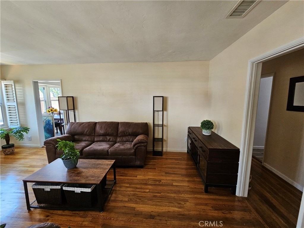 7712 Melrose St - Photo 6 of 13