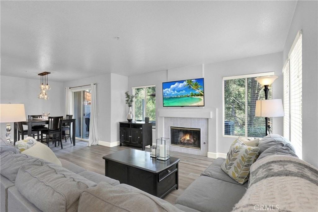 131 Valley View Ter - Photo 3 of 18