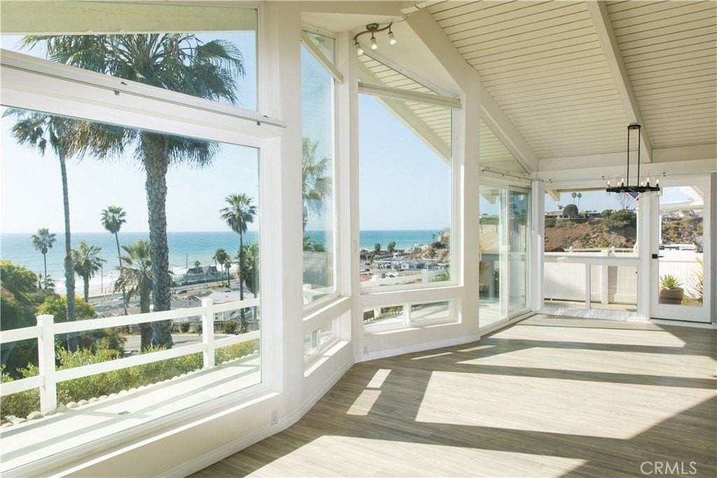 326 Camino San Clemente - Photo 3 of 17