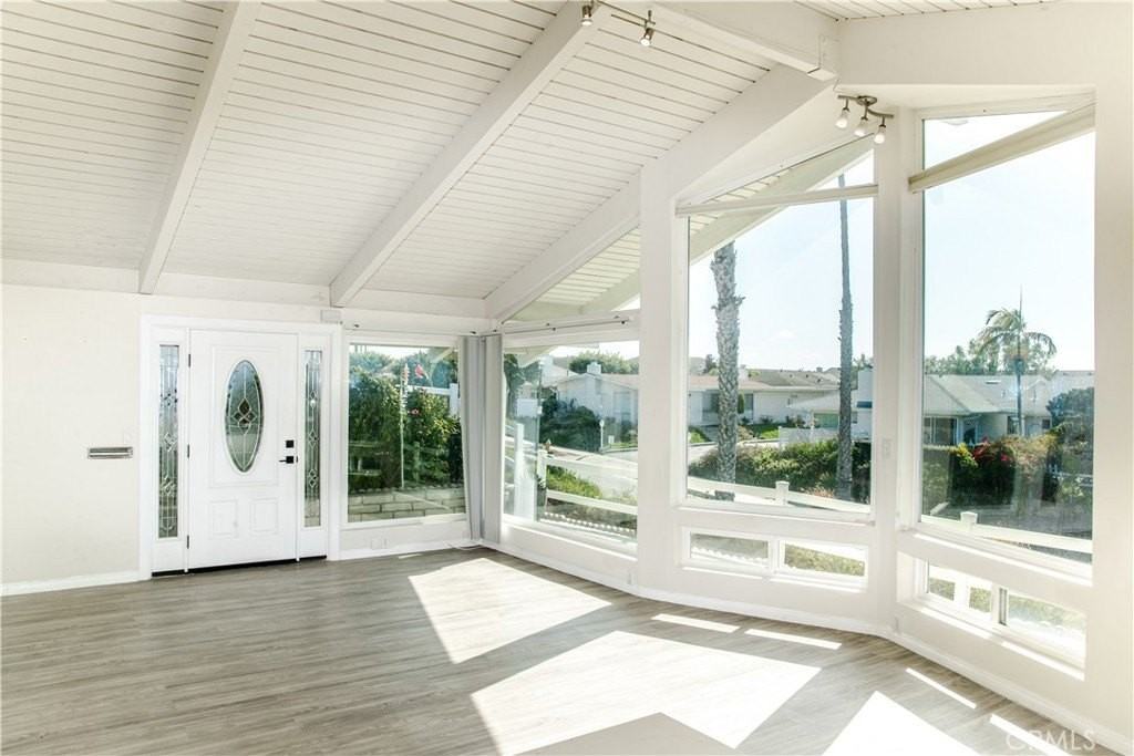 326 Camino San Clemente - Photo 6 of 17