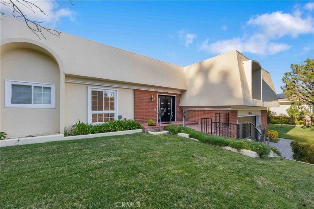 4121 Picasso Ave - Photo 2 of 31